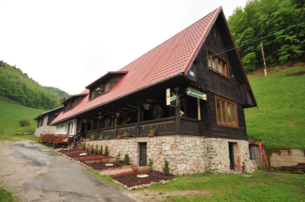 Penzión Pastierňa Dedinky Exterior foto